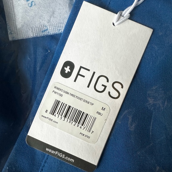 FIGS Casma Three Pocket Scrub top - Picture 3 of 3